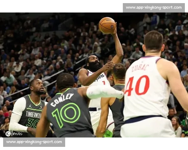 哈登续约快船锁定双核 兰德尔留守森林狼夯实内线