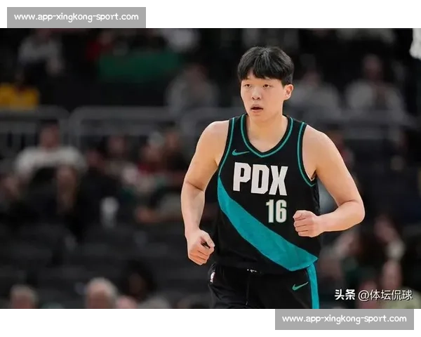 开拓者买断艾顿腾出空间！杨瀚森崛起，湖人签约状元中锋补强争冠短板