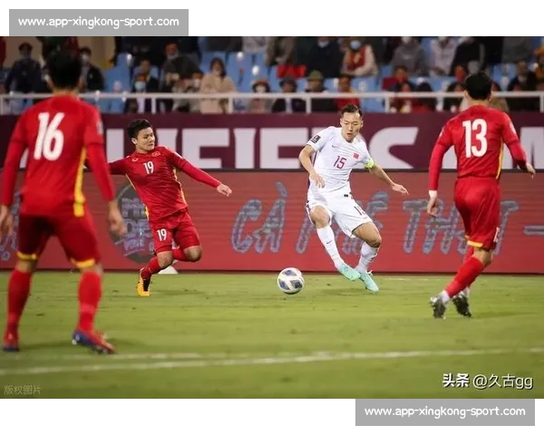 媒体对比苏超与国足：是警示还是伤害？